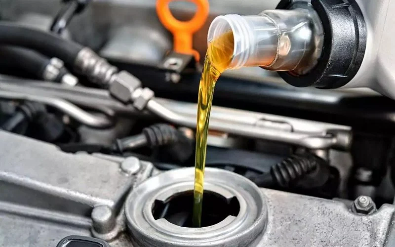 Premium Oil Change & Fluid Replacement at FlowFoxgrq SТО